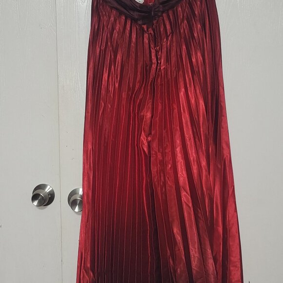 Betsy and Adam formal dress. Size 14 - Picture 9 of 12